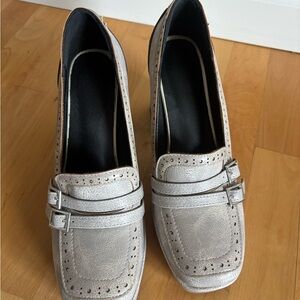 BNWOT: Elegant Silver Women's platform Loafers